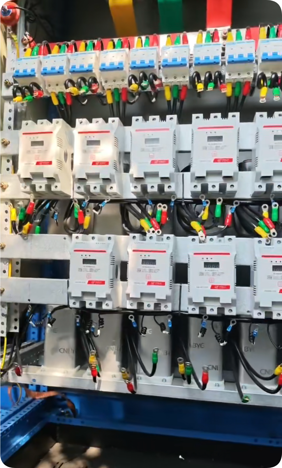 无功补偿电容器空开跳闸怎么回事